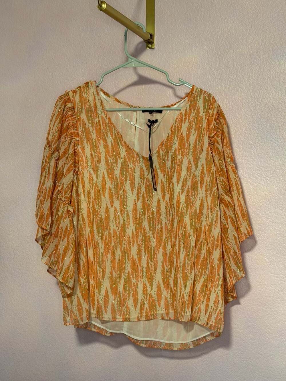 Miss Me Blouse Size L Orange White Feather Print Ruffle Sleeve